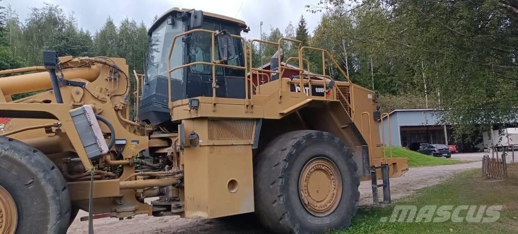 CAT 988H Gumikerekes homlokrakodók