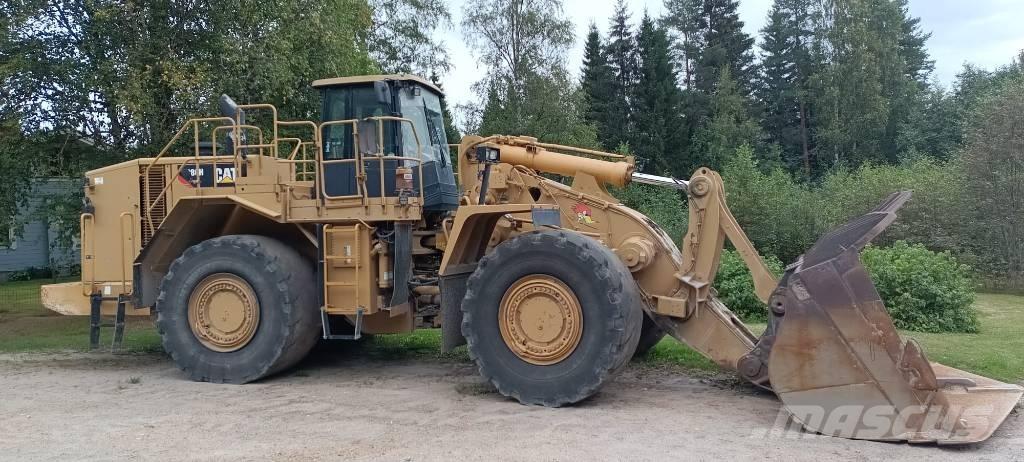 CAT 988H Gumikerekes homlokrakodók