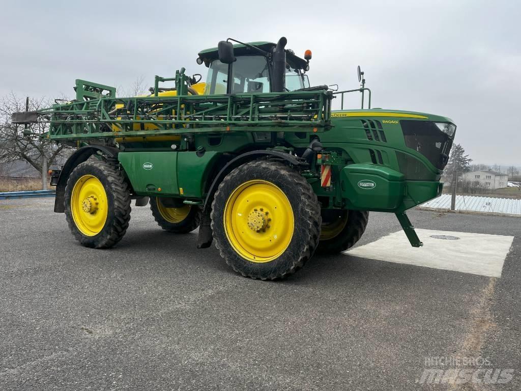 John Deere R4040i Önjáró trágyaszórók