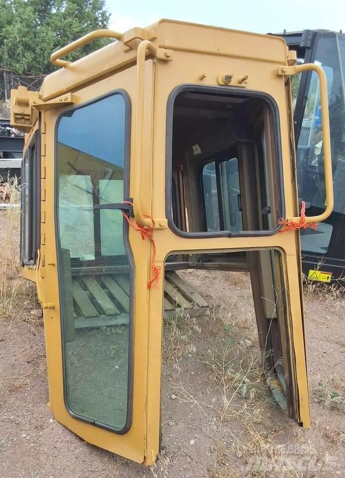 CAT D 8 R lánctalpas dózerek
