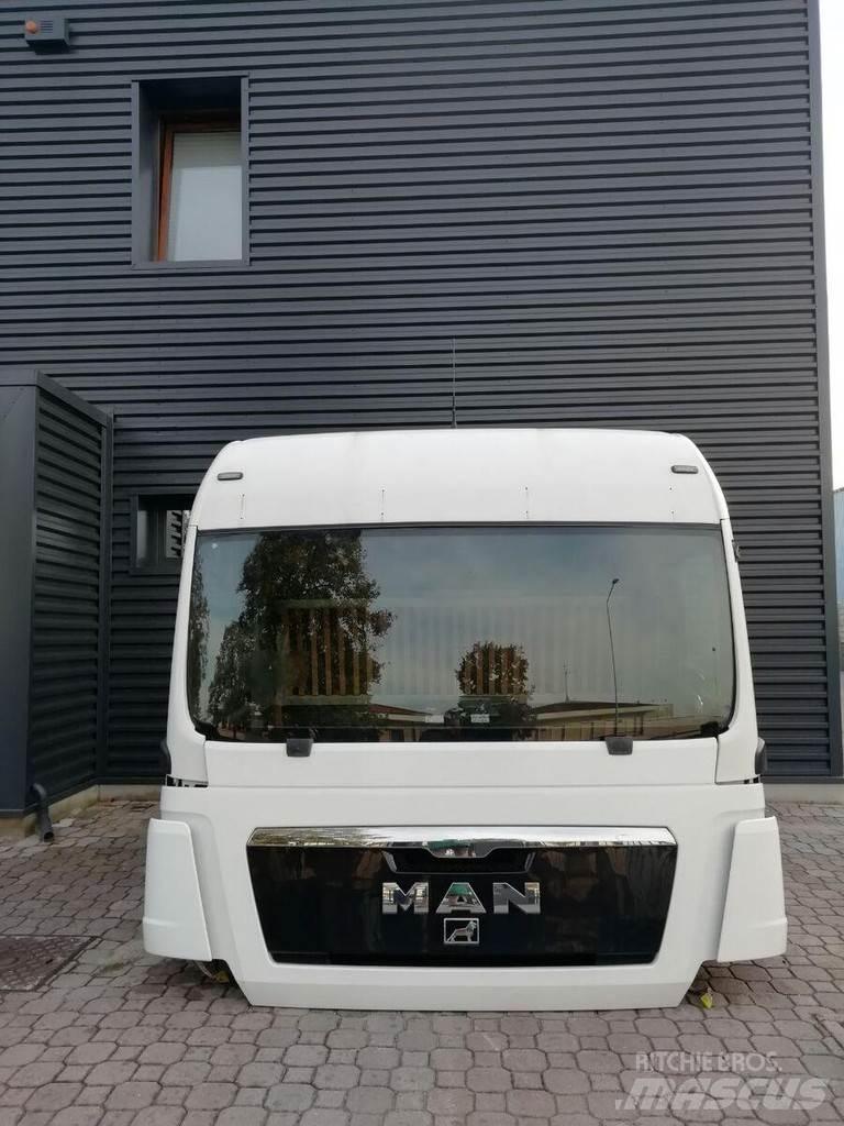 MAN TGX XLX EURO 5 Vezetőfülke és belső tartozékok