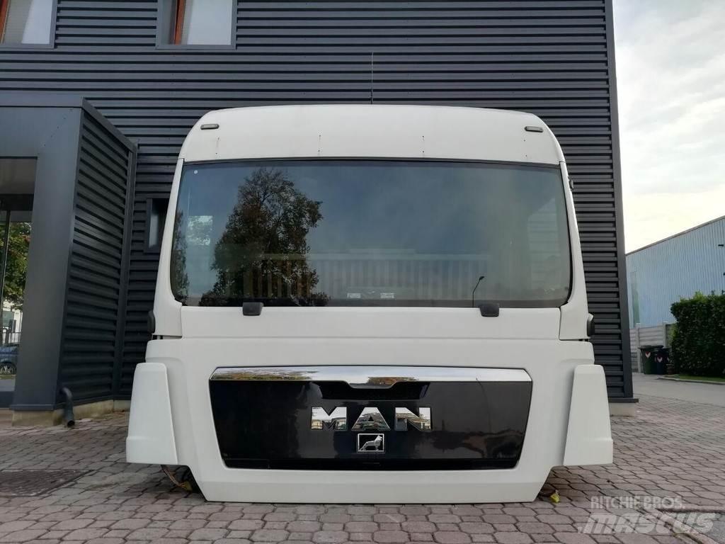 MAN TGX XLX EURO 5 Vezetőfülke és belső tartozékok
