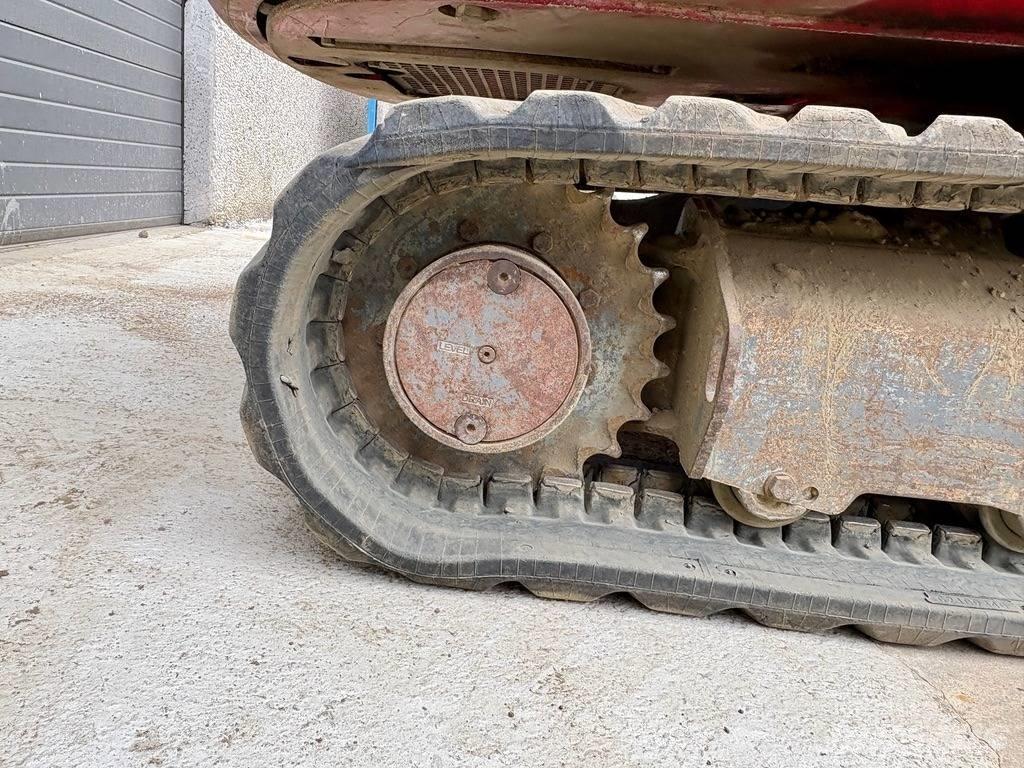Takeuchi TB 240 Mini kotrók < 7t