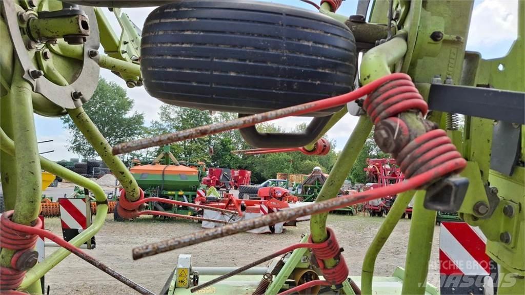 CLAAS Volto 900 Rendkészítő