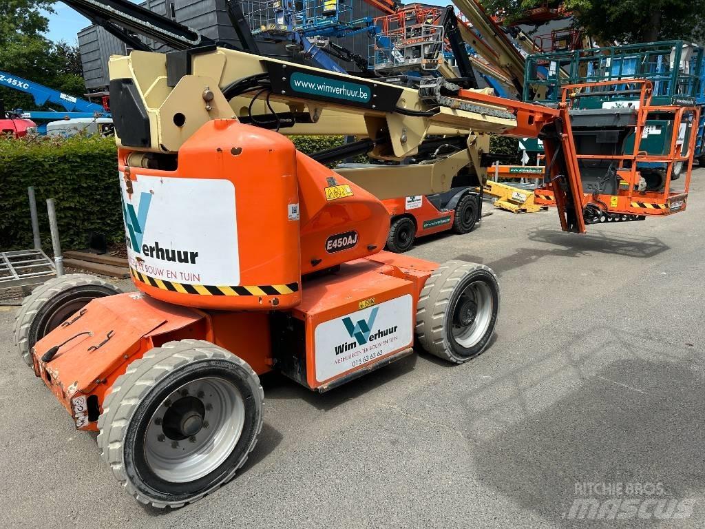 JLG E 450 AJ Karos emelők
