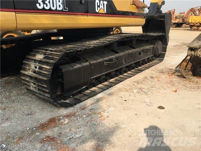 CAT 330 B L Lánctalpas kotrók