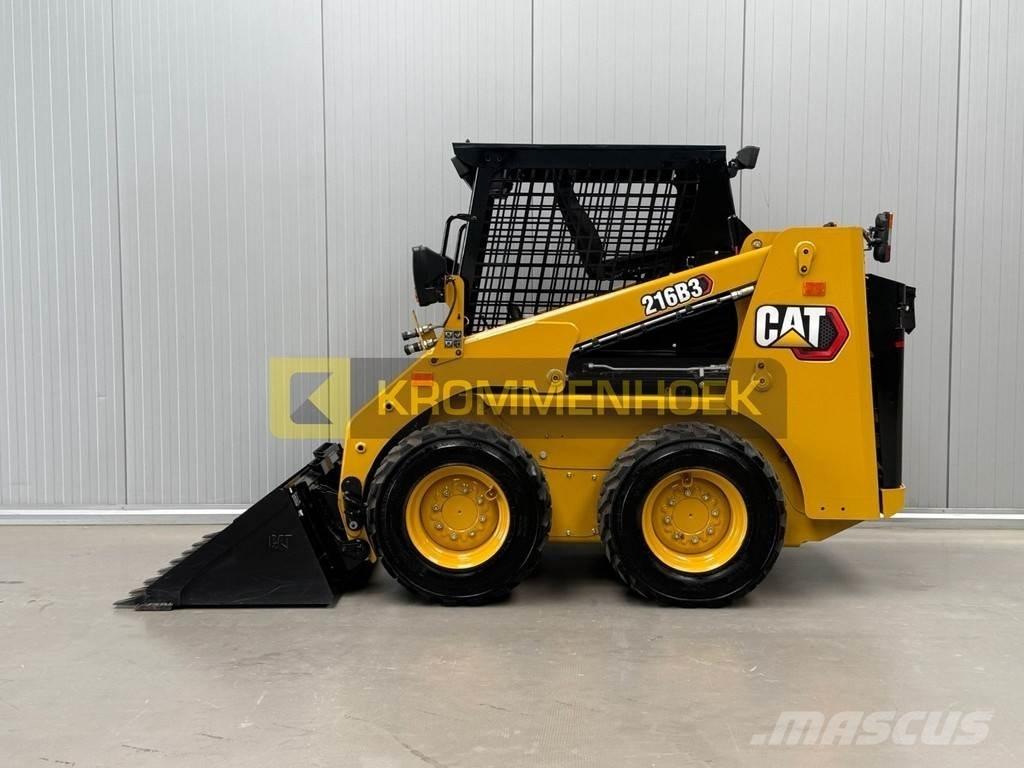 CAT 216 B3 Kompaktrakodók