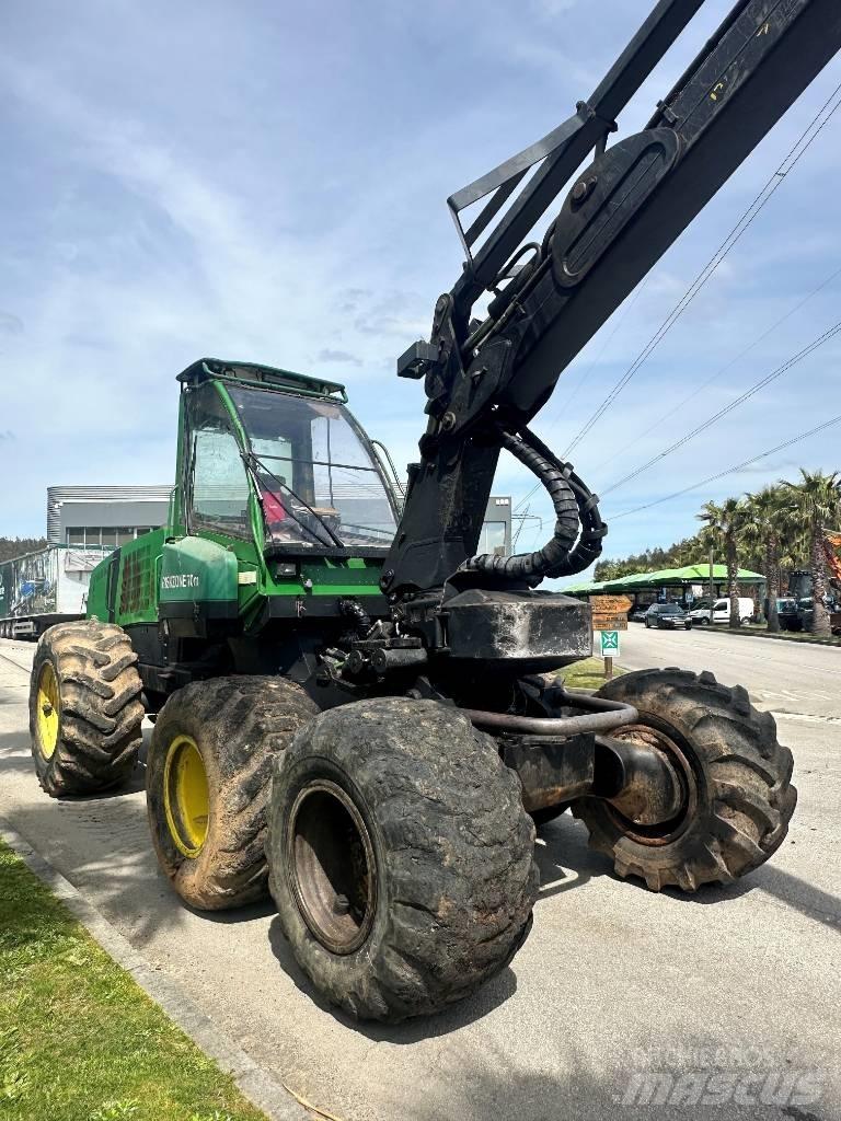John Deere 1270 D Betakarítók