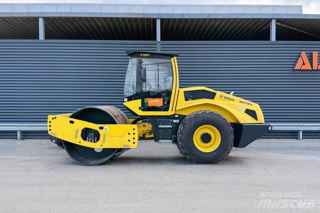 Bomag BW 213 D-5 Egydobos hengerek