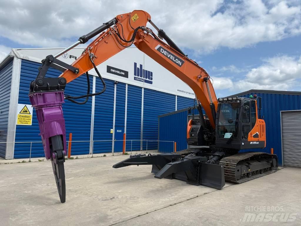 Develon DX 235 LCR-7 Lánctalpas kotrók