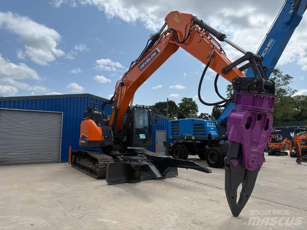 Develon DX 235 LCR-7 Lánctalpas kotrók