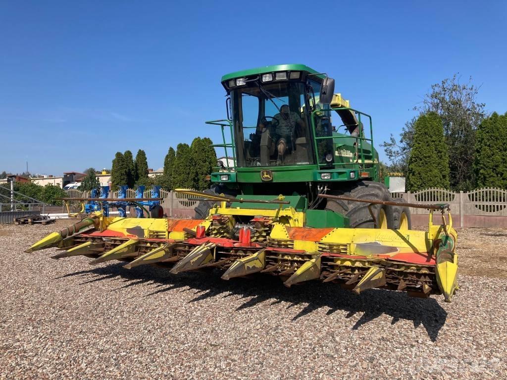 John Deere 7300 Önjáró szecskázók