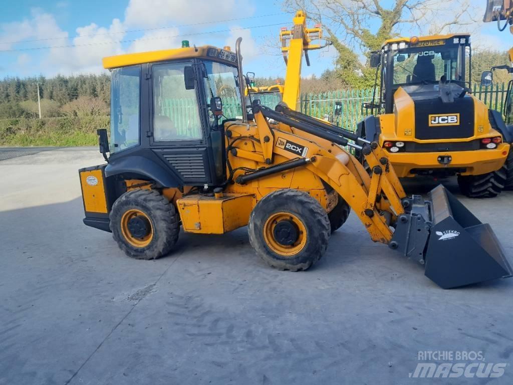 JCB 2 CX Gumikerekes homlokrakodók