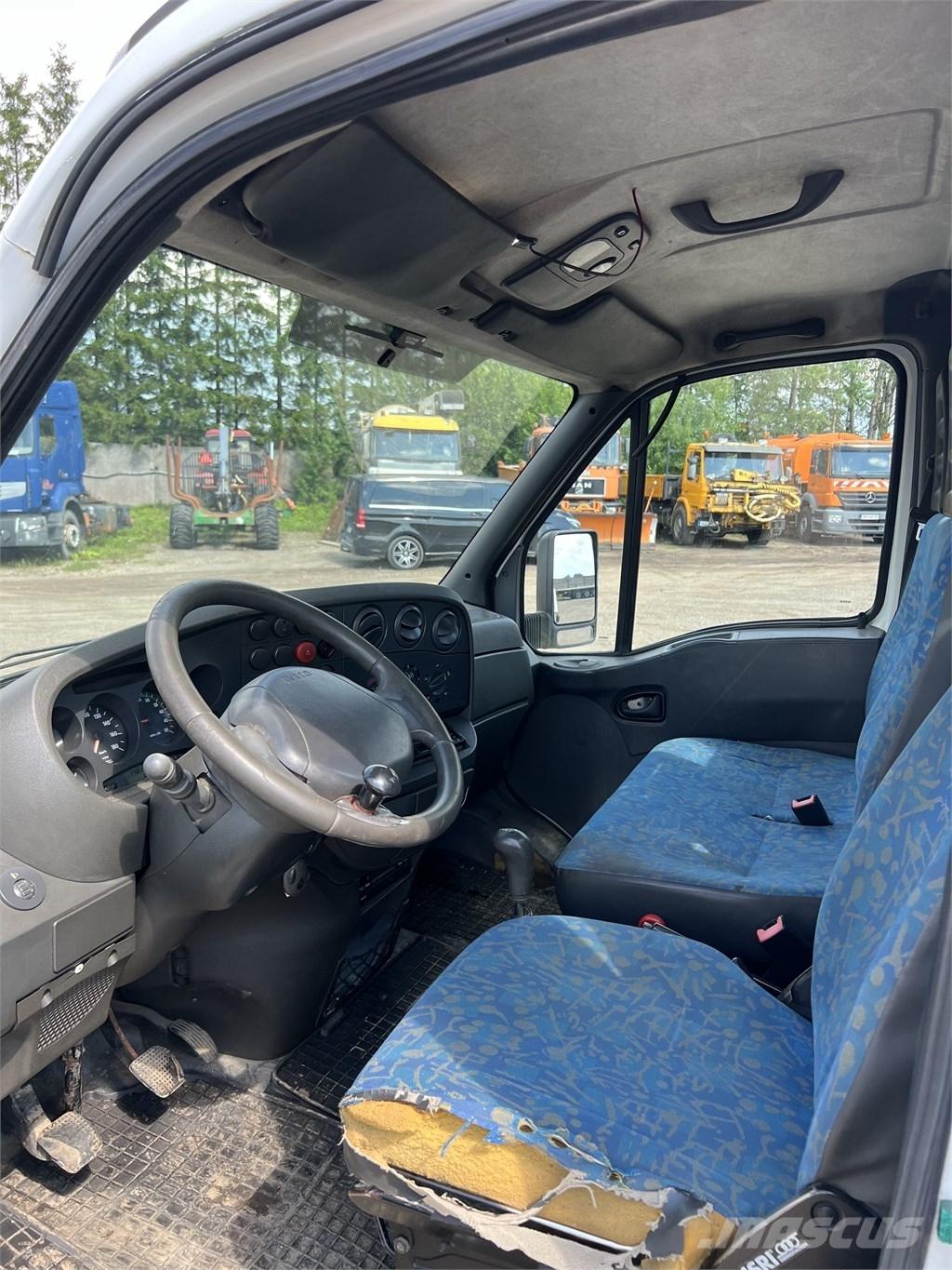 Iveco Daily 50 C13 Kis teherszállító/Platós kocsi