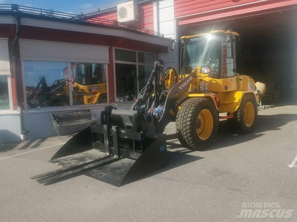 Volvo L35GT, UTHYRES Kompaktrakodók