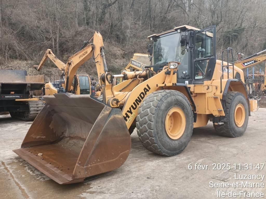 Hyundai HL 960 Gumikerekes homlokrakodók