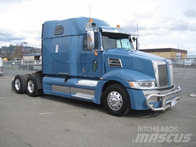 Western Star 5700 XE Nyergesvontatók