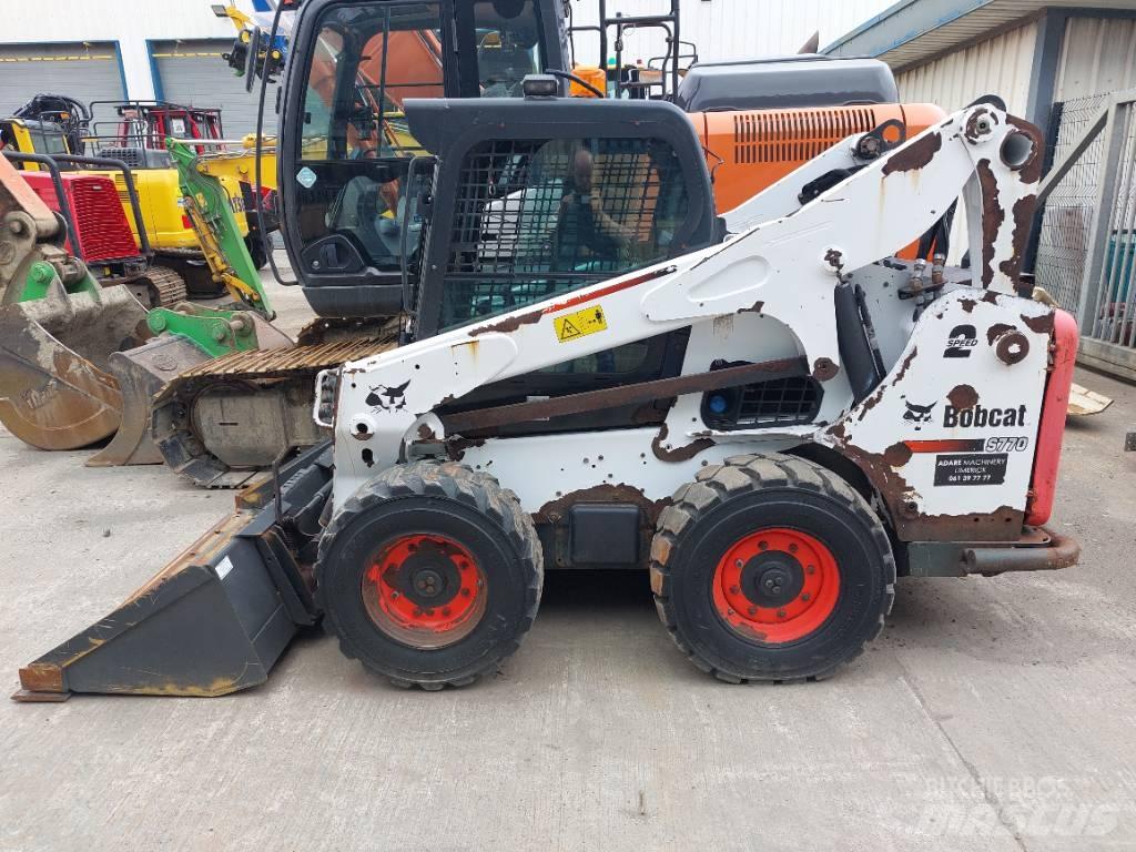 Bobcat 377 Kompaktrakodók