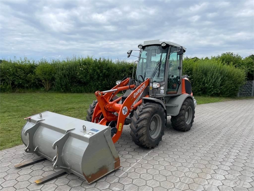 Atlas AR420SL Gumikerekes homlokrakodók