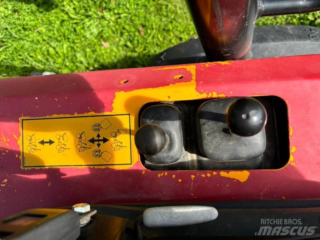 JCB 2 THS Mezei dömperek