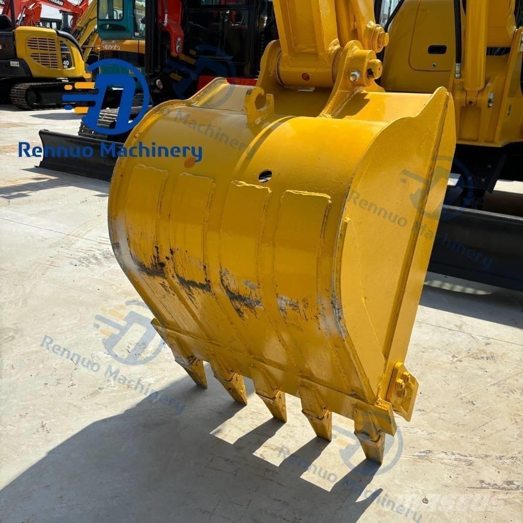 Komatsu PC 56 Mini kotrók < 7t