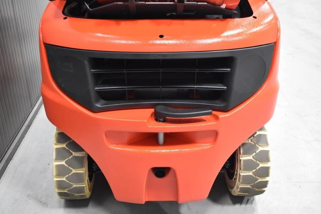 Linde H 16 T - 01 Gázüzemű targoncák