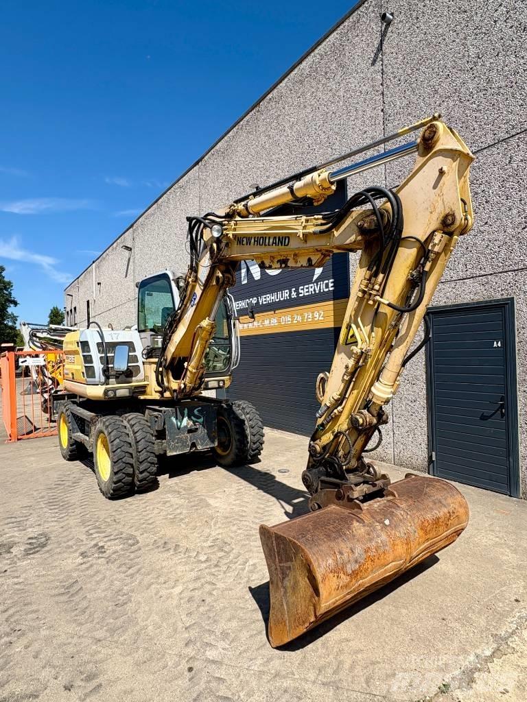 New Holland MH 2.6 Gumikerekes kotrók