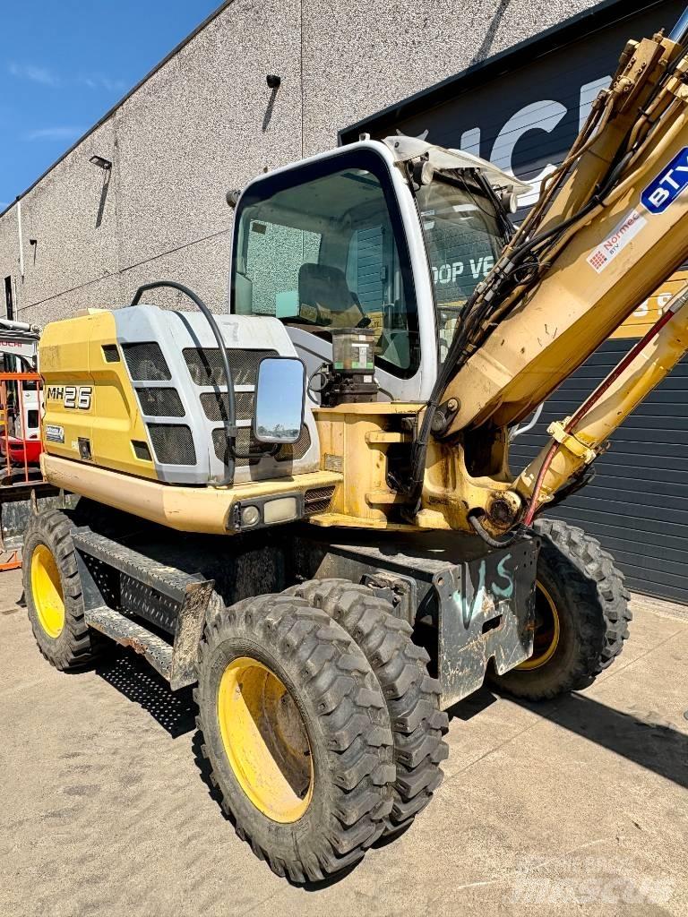 New Holland MH 2.6 Gumikerekes kotrók