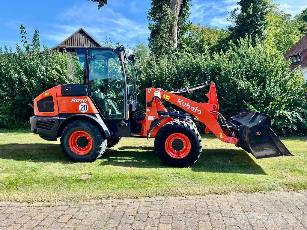 Kubota R 070 Gumikerekes homlokrakodók
