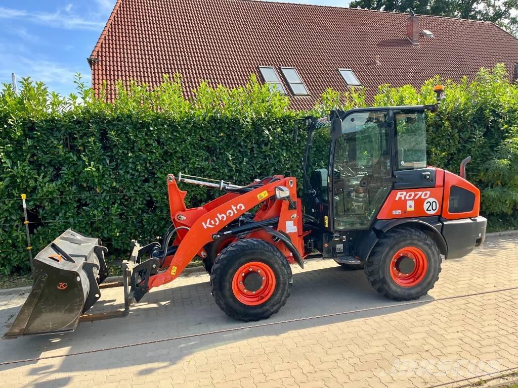 Kubota R 070 Gumikerekes homlokrakodók