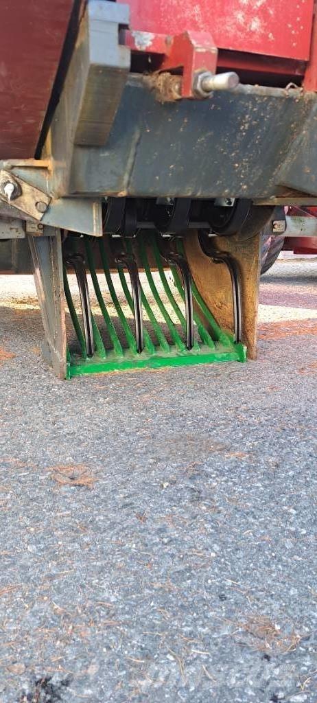 Juko KK 4 Kőfelszedők