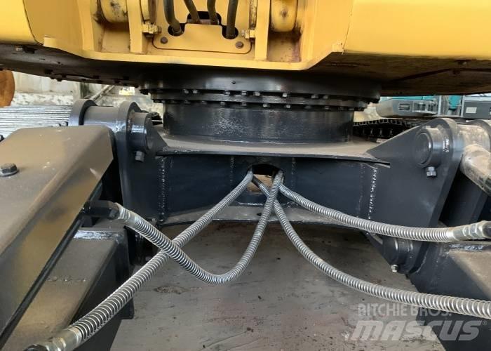 Komatsu PC138 Lánctalpas kotrók