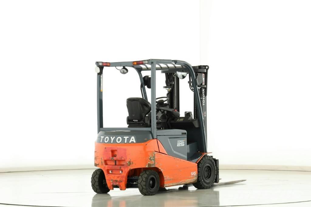 Toyota 8 FBMT 25 Elektromos targoncák