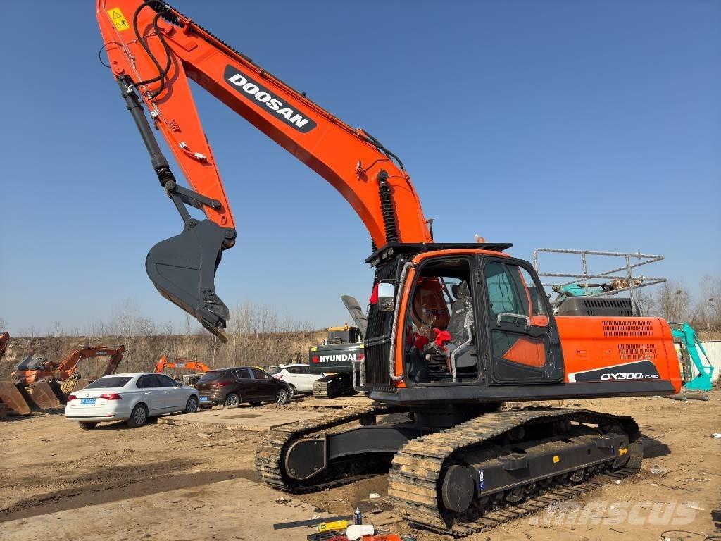 Doosan DX300 Lánctalpas kotrók