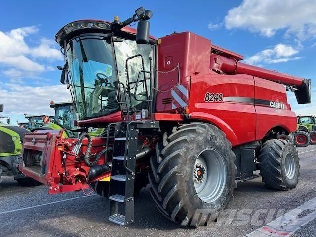 Case IH AF 8240 Kombájnok