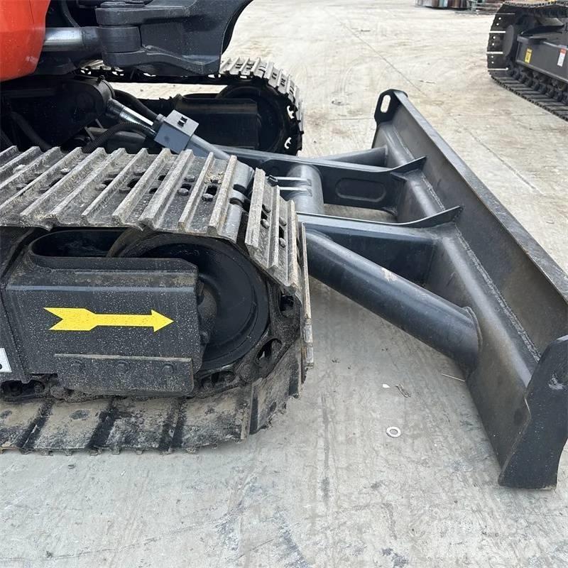 Kubota kx165 Lánctalpas kotrók