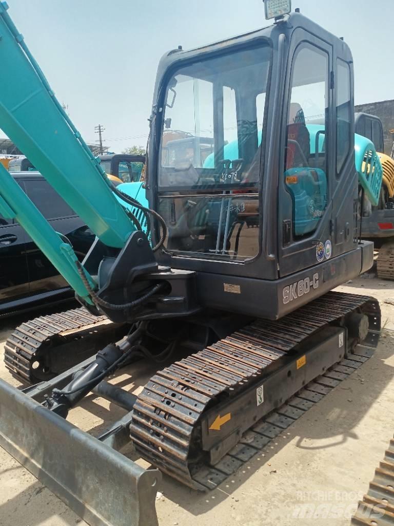 Kobelco SK 60 Lánctalpas kotrók