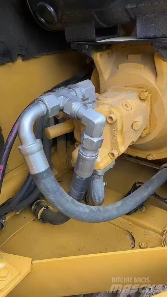 CAT 308E2 Közepes (midi) kotrók 7 t - 12 t