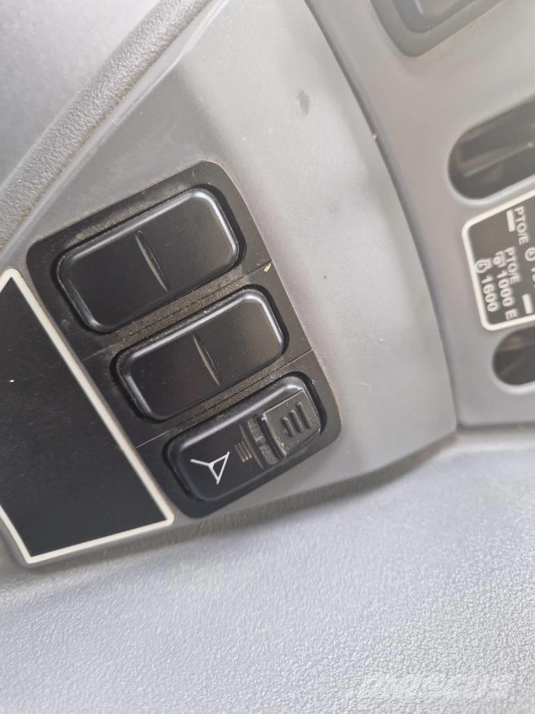 Kubota M7132 KVT Traktorok