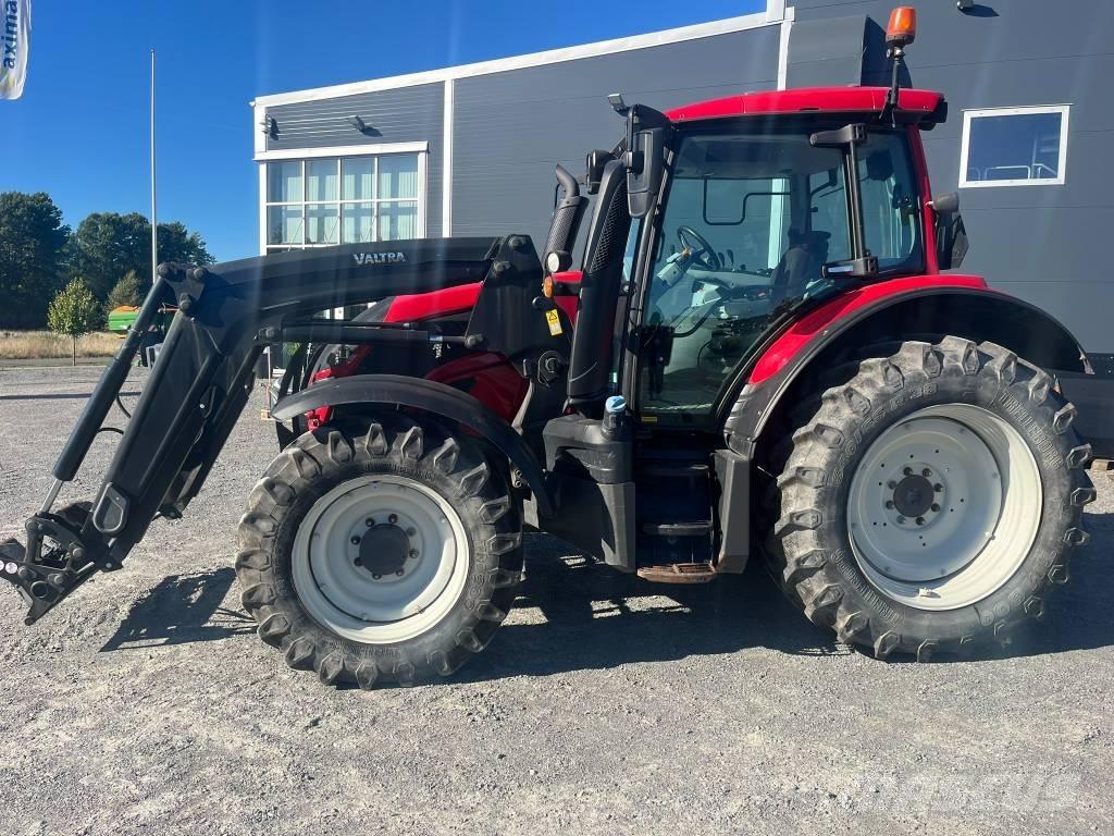 Valtra N 104 HiTech Traktorok