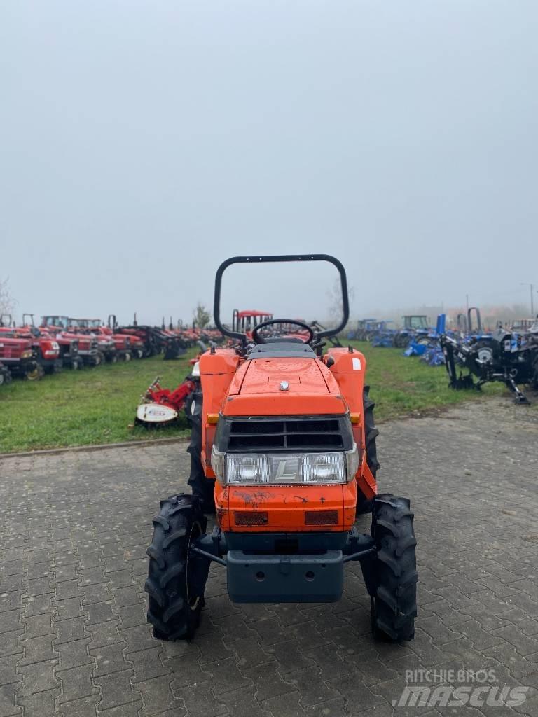 Kubota GL 220 Kompakt traktorok