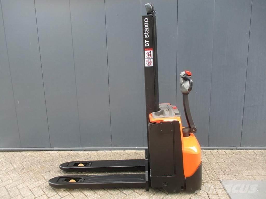 BT SWE 080L Gyalogkíséretű targonca