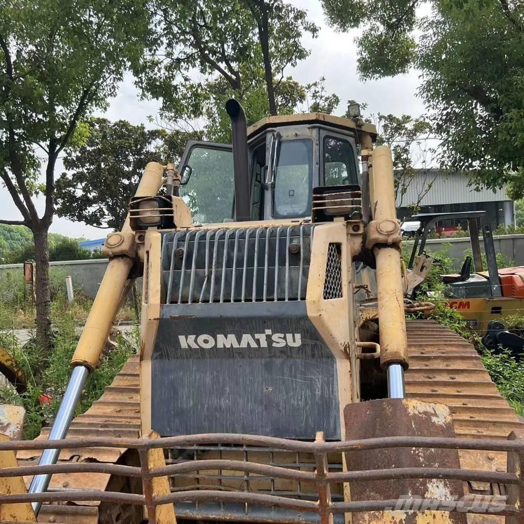 Komatsu D 65 P-12 lánctalpas dózerek