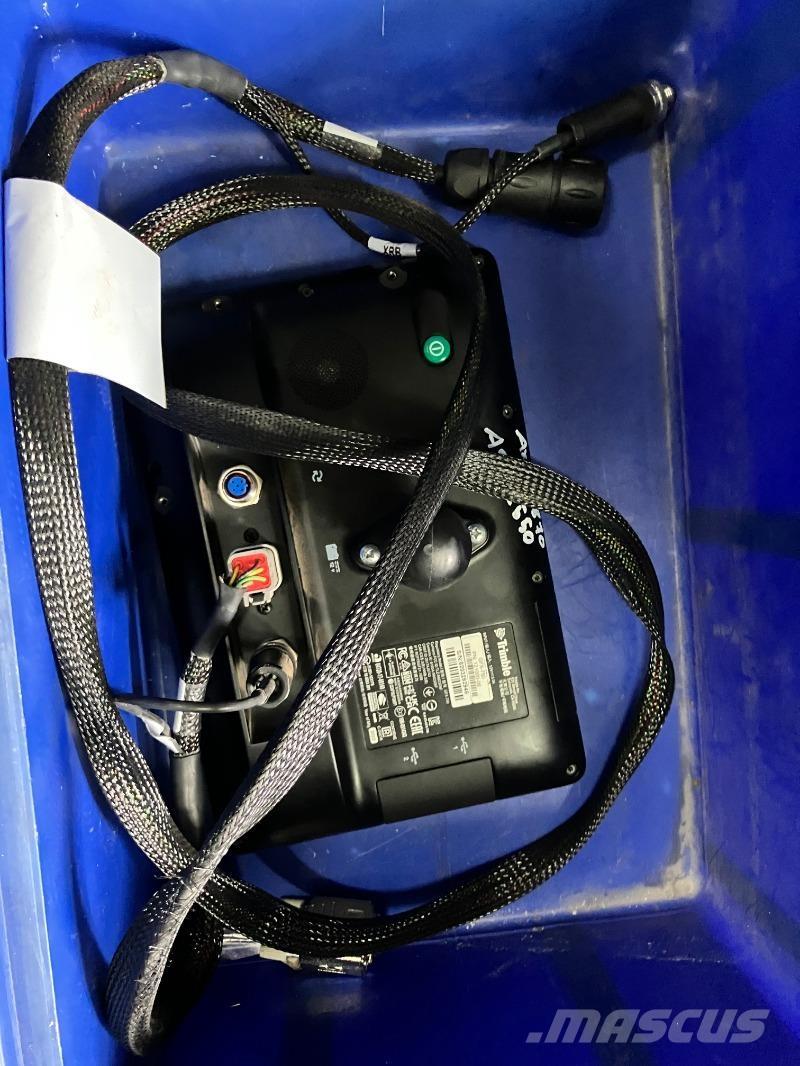 Trimble GFX 750 Egyéb traktor tartozékok