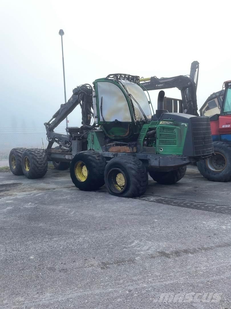 John Deere 1210E Kihordók