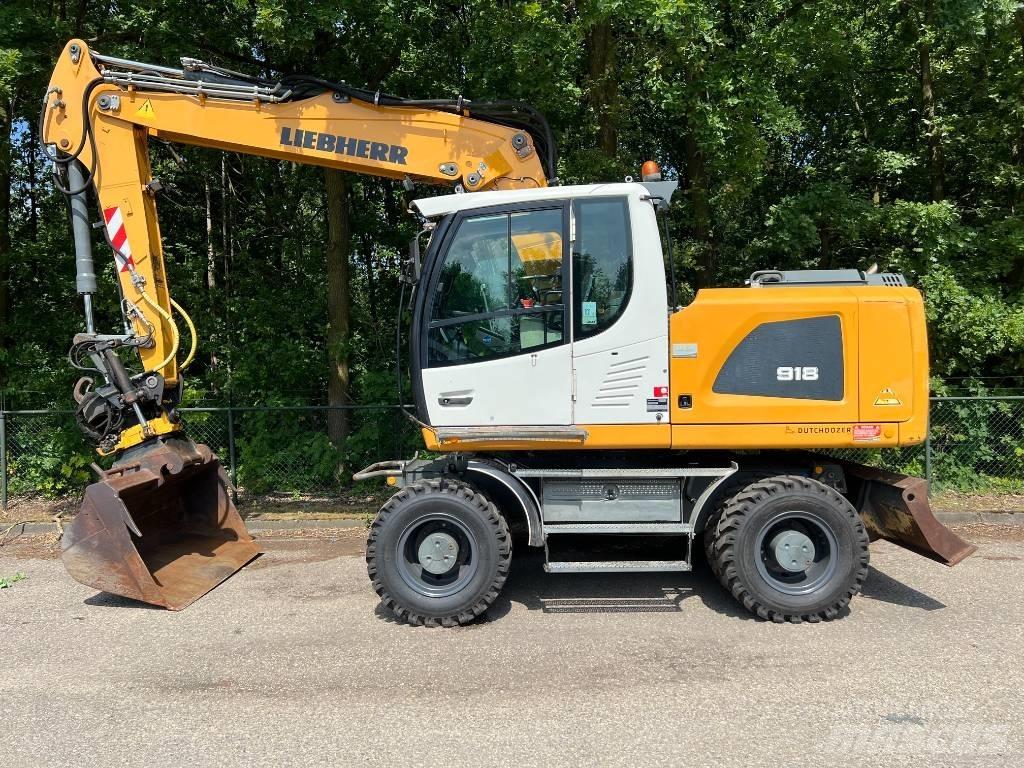 Liebherr A 918 Gumikerekes kotrók