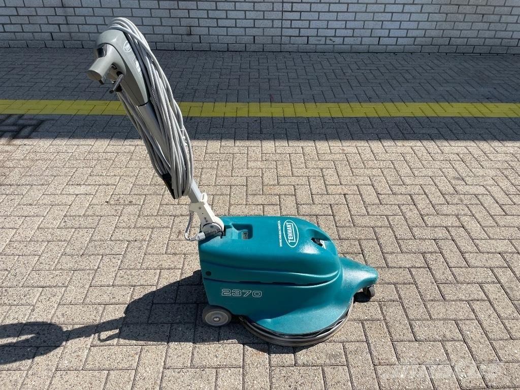 Tennant 2370 Úttakarító gépek