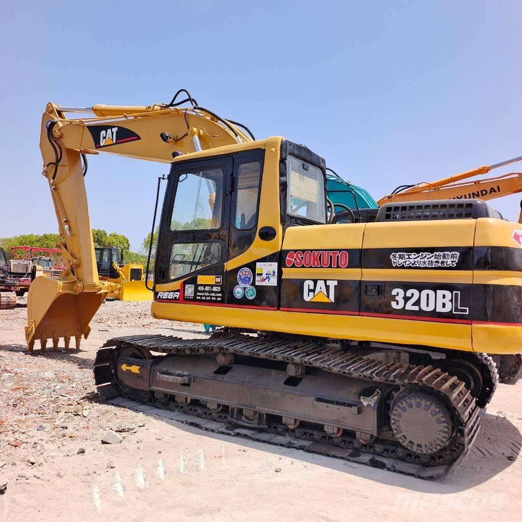 CAT 320 B L Lánctalpas kotrók