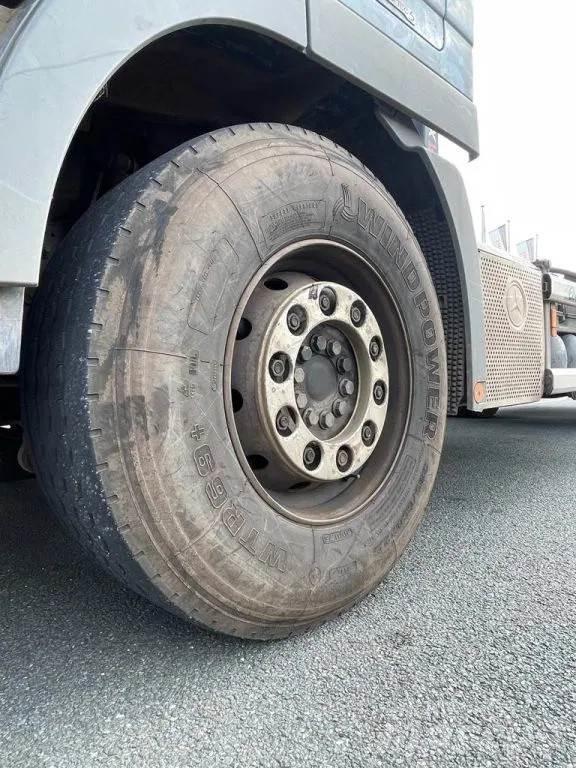 Scania R400 Horgos rakodó teherautók