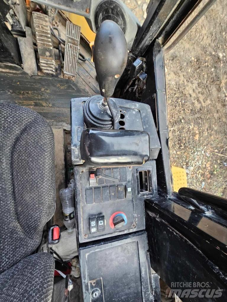 CAT 938 G II Gumikerekes homlokrakodók